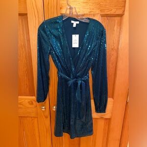 Cara Santana x Nine West size small long sleeve green sequin shirt dress NEW